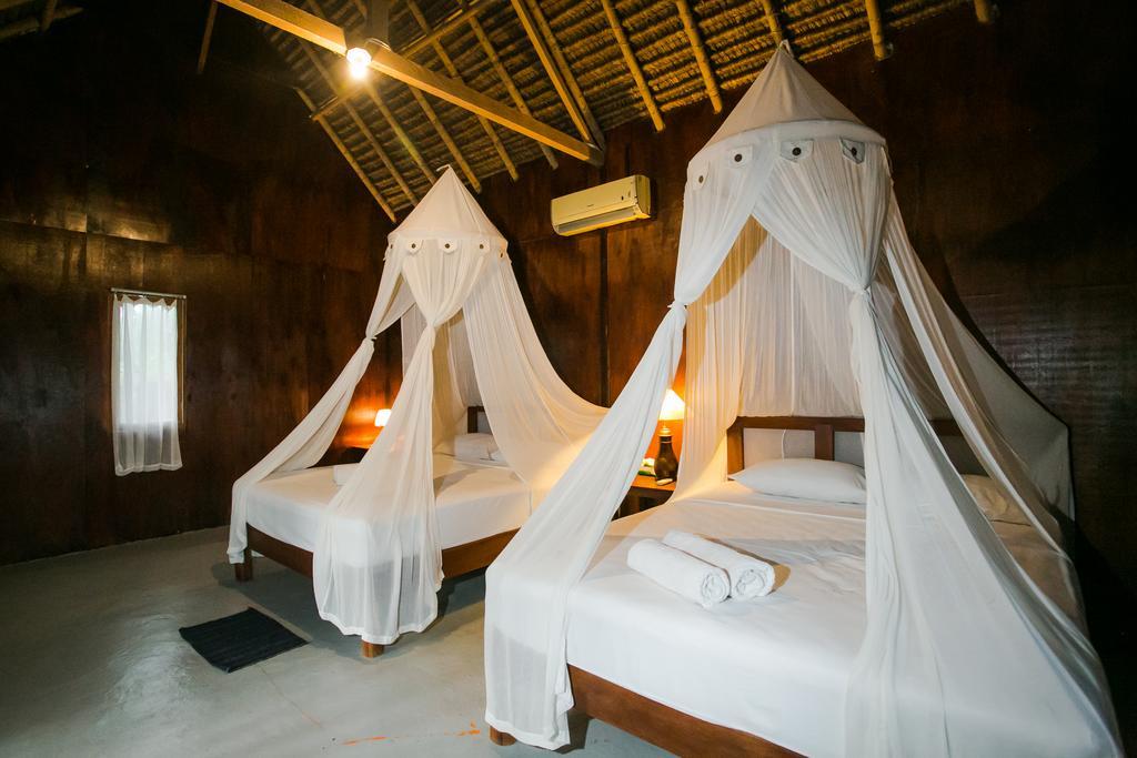 Full Moon Hostel Нуса Пенида Екстериор снимка