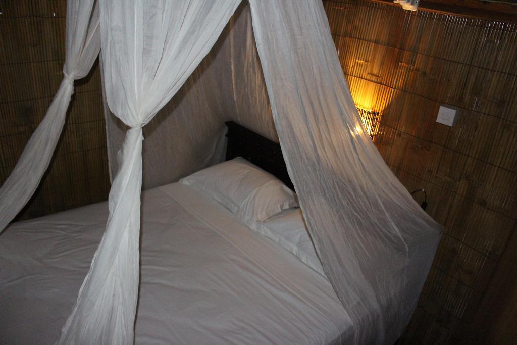 Full Moon Hostel Нуса Пенида Екстериор снимка