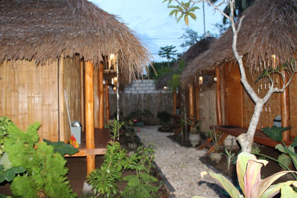 Full Moon Hostel Нуса Пенида Екстериор снимка
