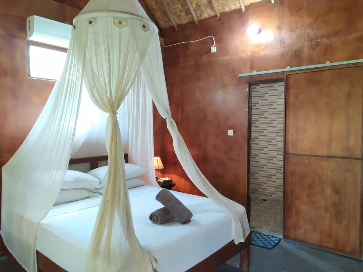 Full Moon Hostel Нуса Пенида Екстериор снимка